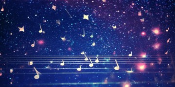 究竟该放什么星座歌呢？